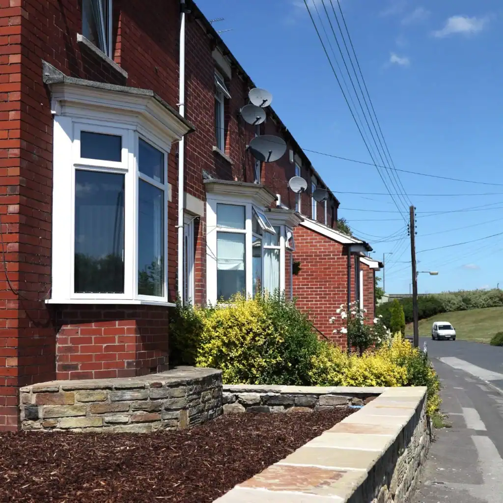 Can a Neighbour Remove Survey Stakes? 3 Min Critical Guide to Avoid Legal Issues 2 Faulkner Party Wall Surveyors Maidstone : Can My Neighbour Remove Survey Skates